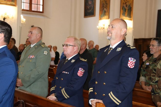 Biskup Radoš na misi za poginule i nestale hrvatske branitelje: "Njihova prolivena krv je uvijek sjeme onoga što je dobro, što je plemenito."